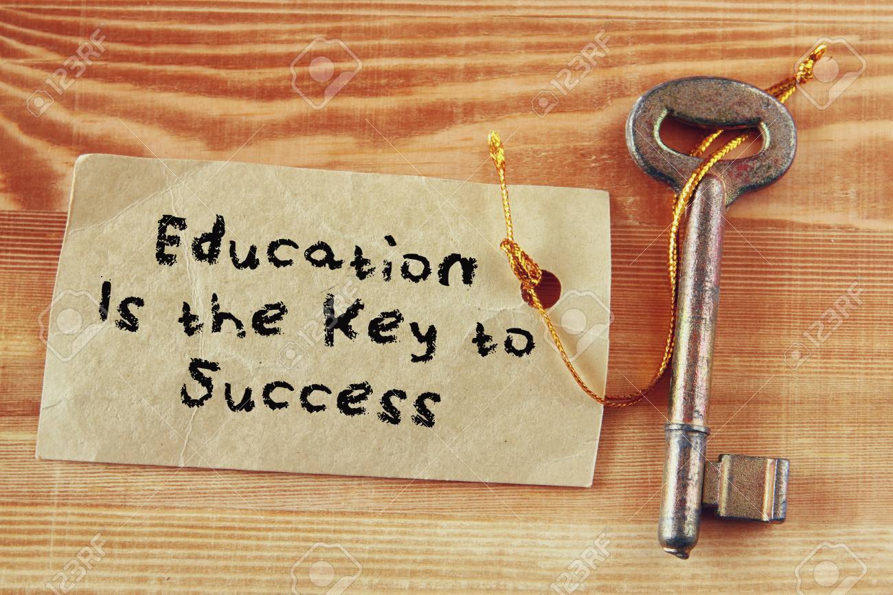 Фраза откройте дверь. Education is a Key. Key to success. Education success. Ключ и записка.