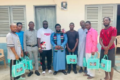 Agona West NDC Youth Organizer, Frank Freebody Mensah donates to Branch Executives and Ward Coordinators of the party