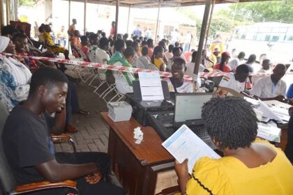 Registration of voters by the Electoral Commission