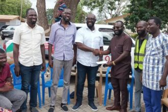 Samuel Atsu Forson donates to Amasaman NDC